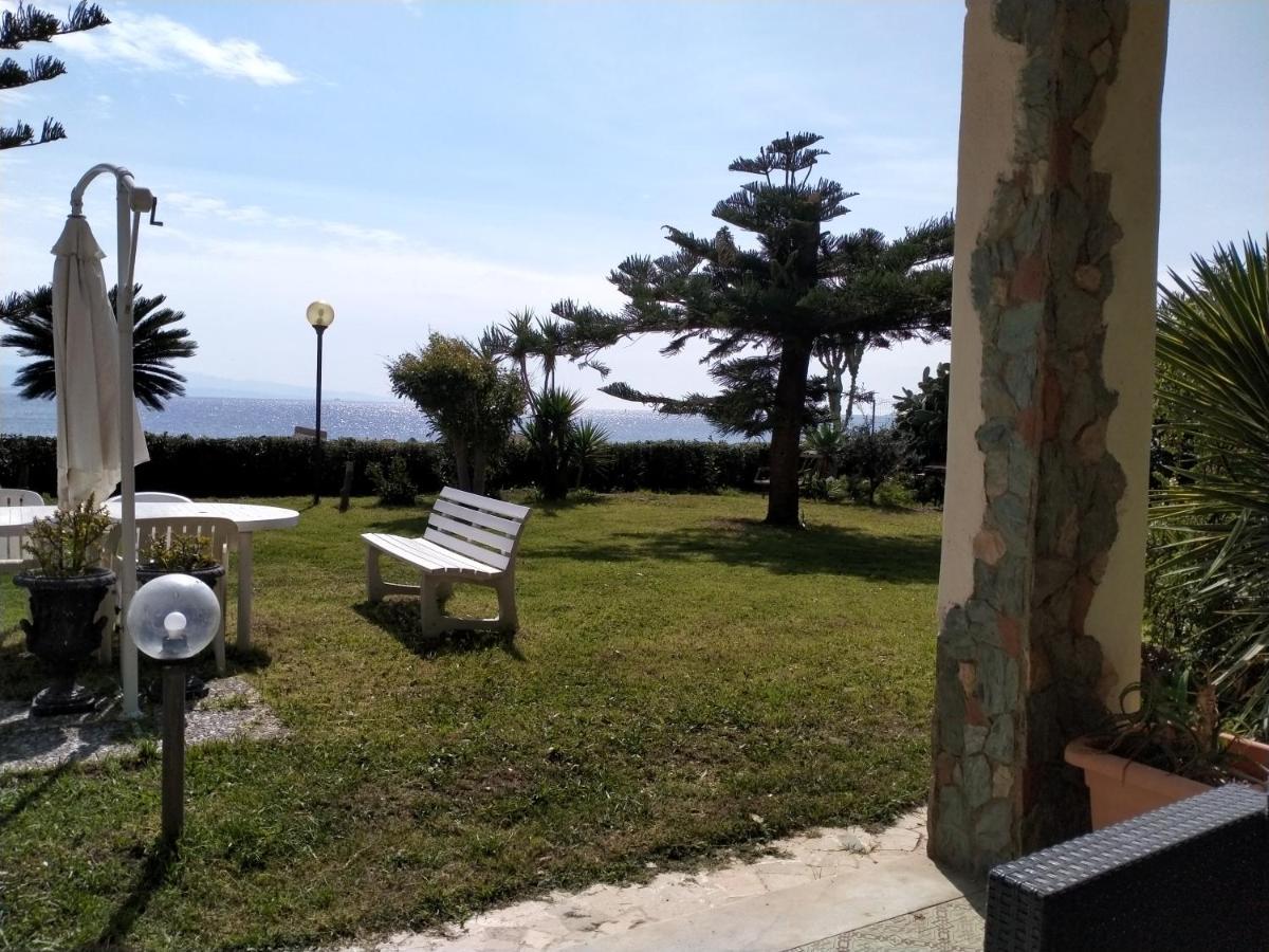 Villa Sullo Stretto Sant'Agata  Bagian luar foto