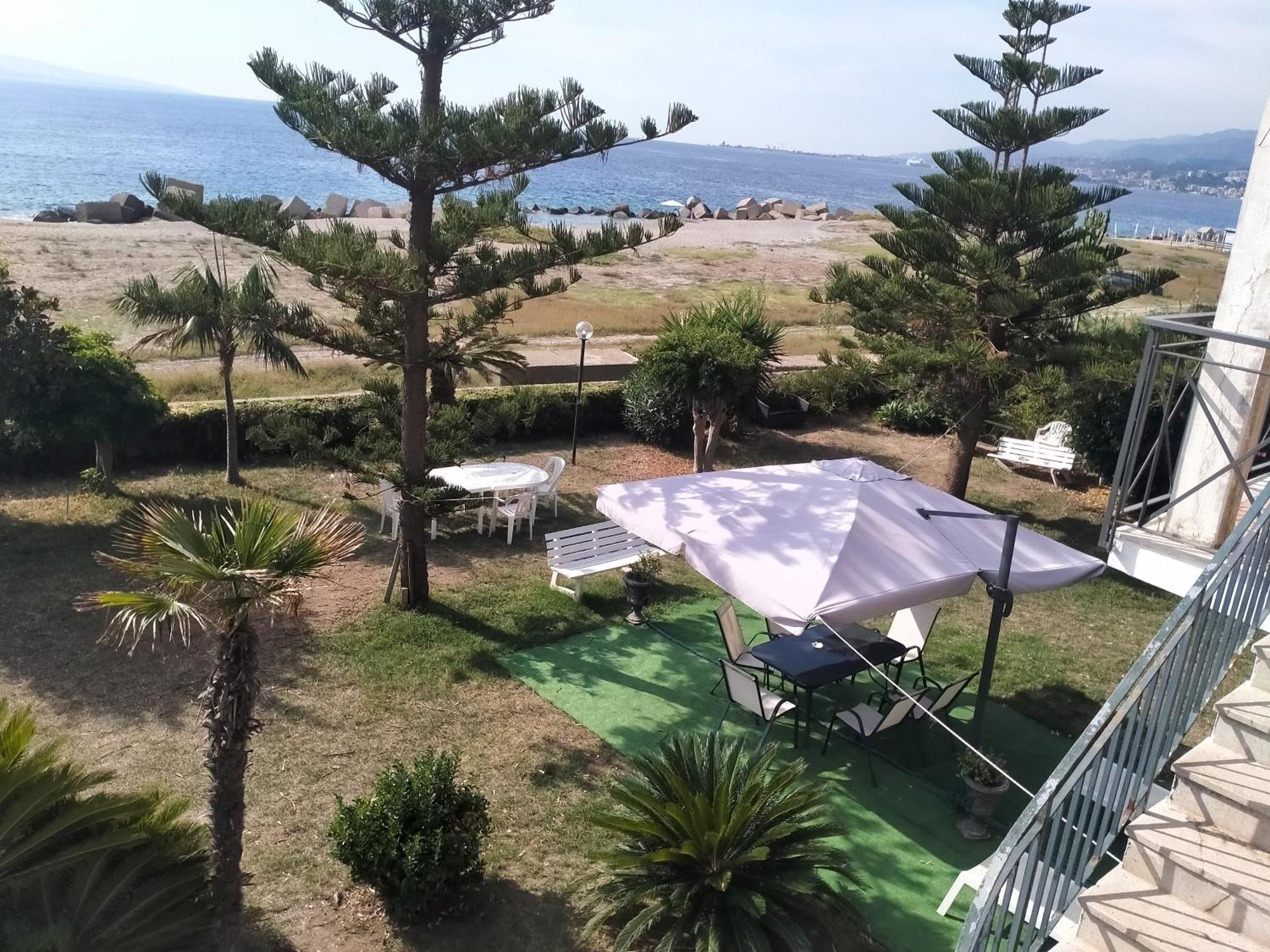 Villa Sullo Stretto Sant'Agata  Ruang foto