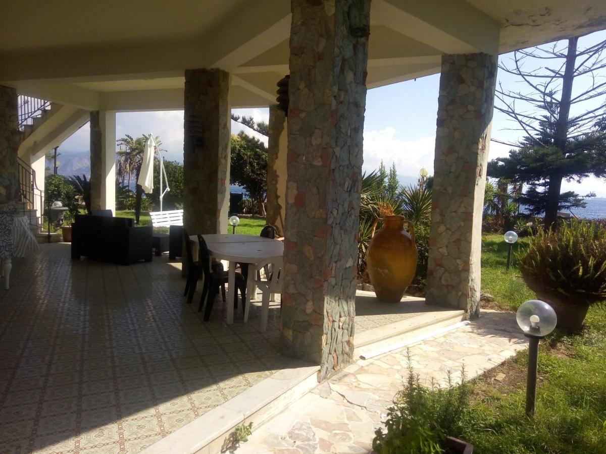 Villa Sullo Stretto Sant'Agata  Bagian luar foto